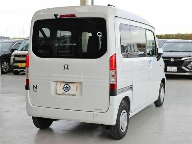 N-VAN-3
