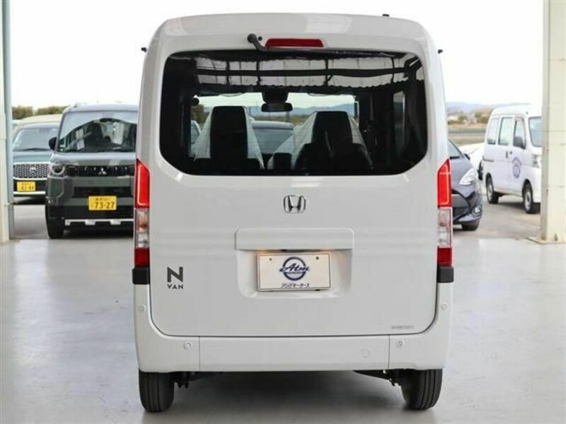 N-VAN-4