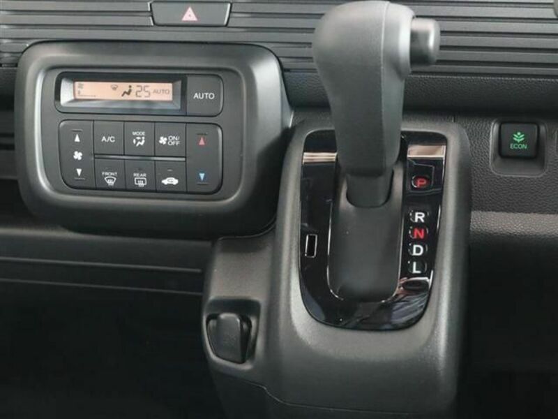 N-VAN-11