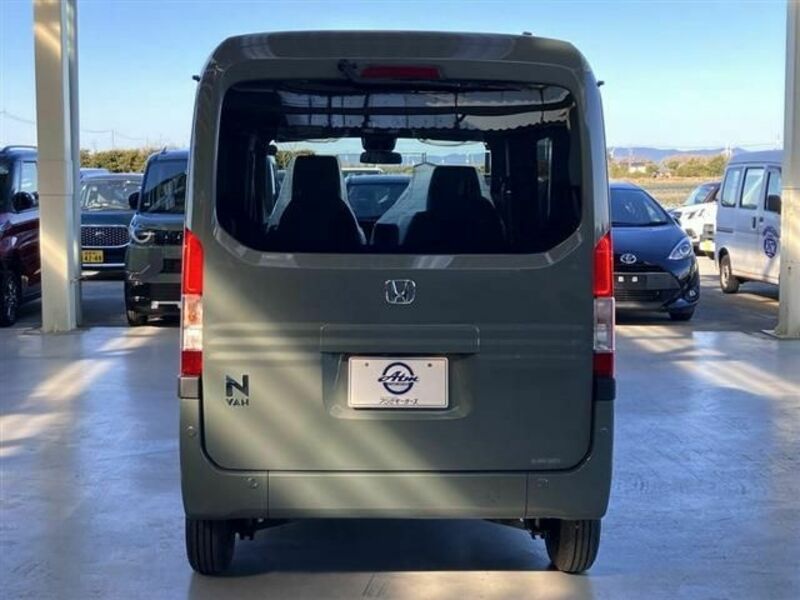 N-VAN-4