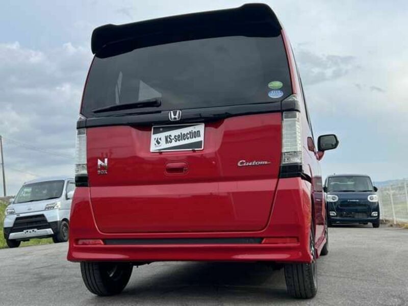 N BOX CUSTOM