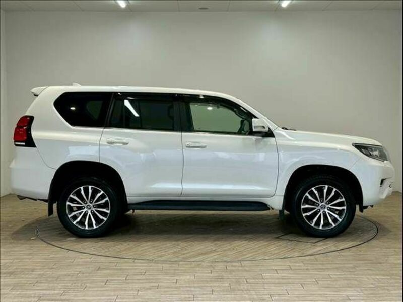 LAND CRUISER PRADO-13