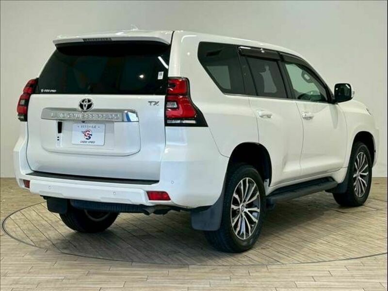 LAND CRUISER PRADO-15