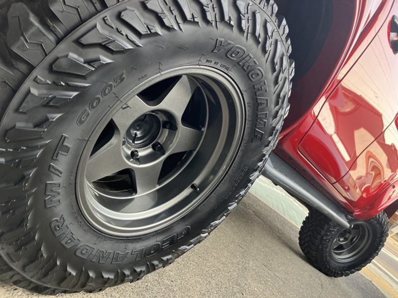 HILUX