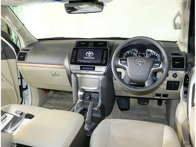 LAND CRUISER PRADO-1