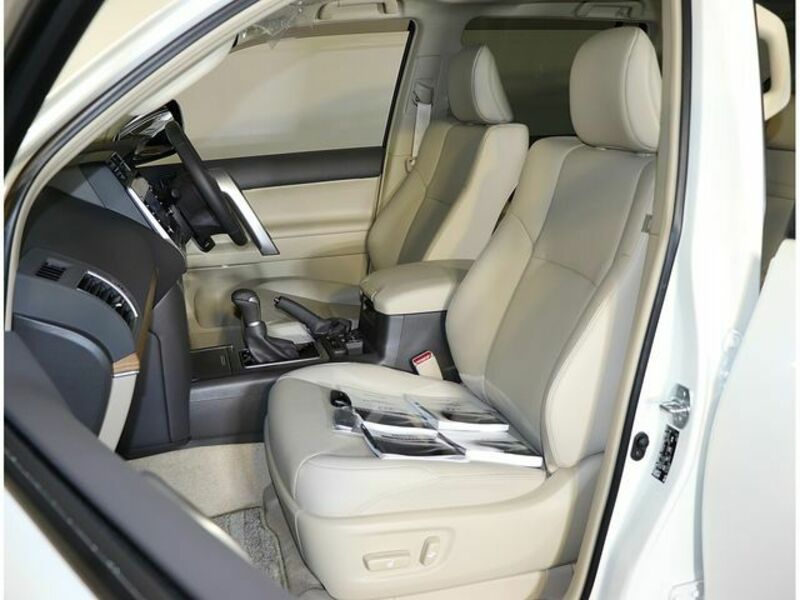 LAND CRUISER PRADO-17