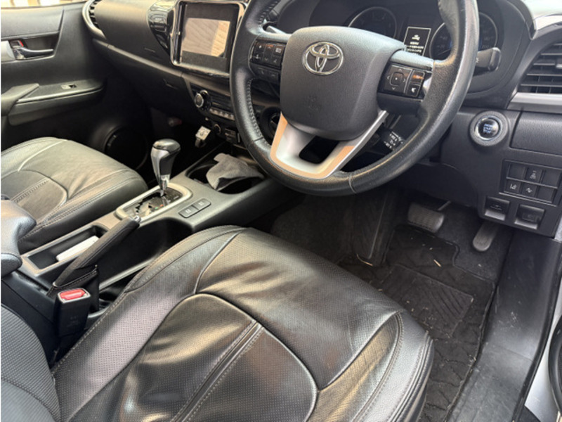HILUX