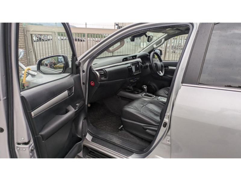 HILUX-10
