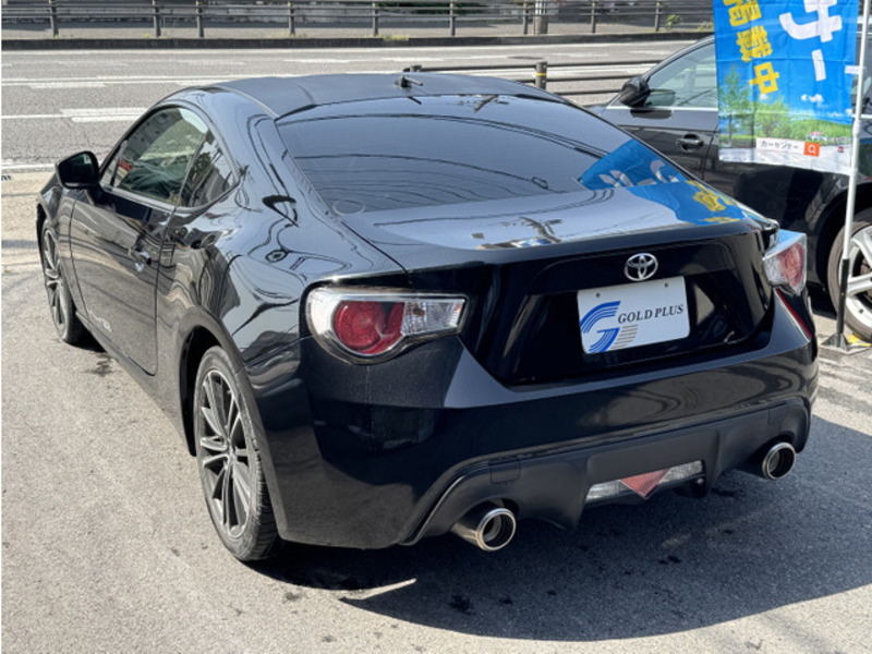 86