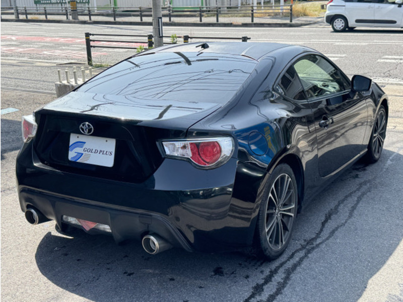 86