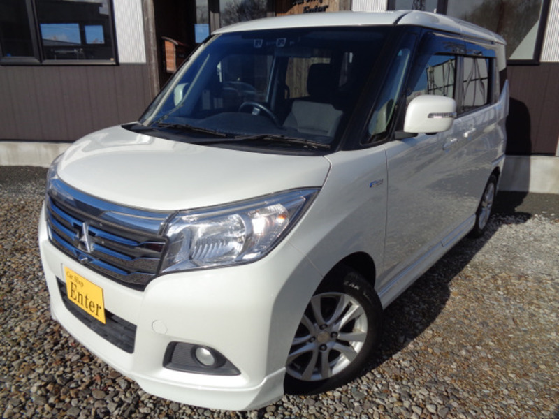 MITSUBISHI DELICA D2