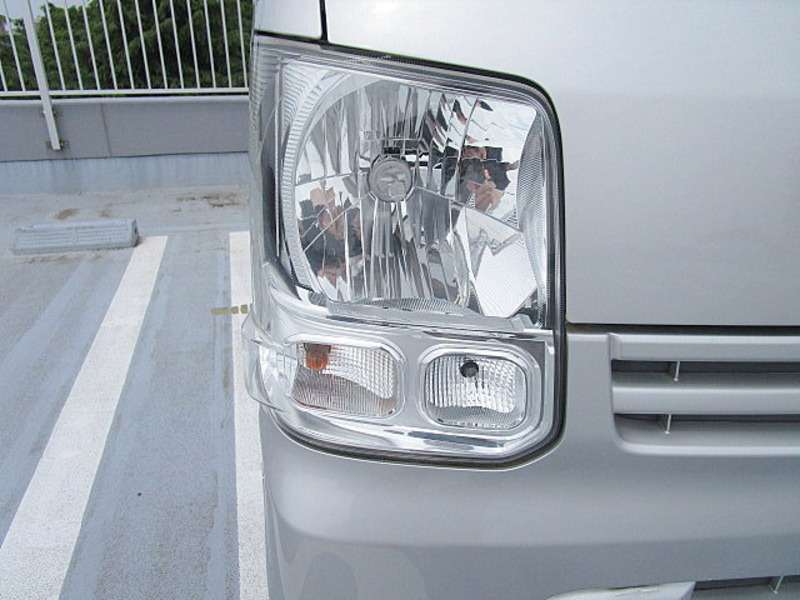 MINICAB VAN