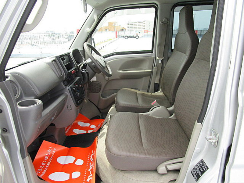 MINICAB VAN