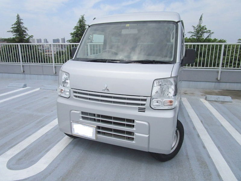 MINICAB VAN