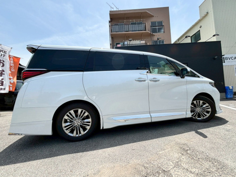 ALPHARD-8