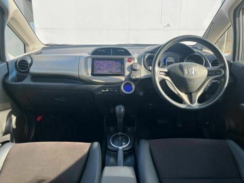 FIT HYBRID