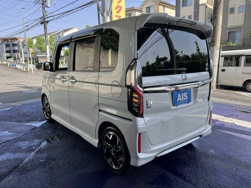 N BOX CUSTOM