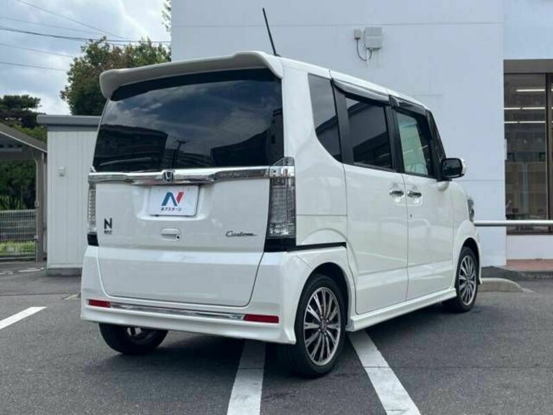 N BOX CUSTOM