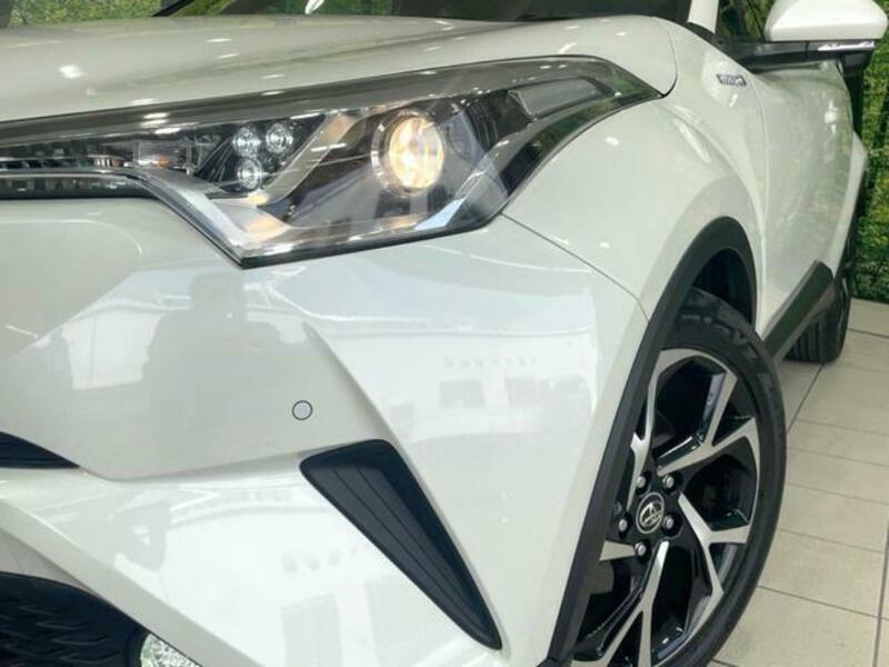 C-HR-11