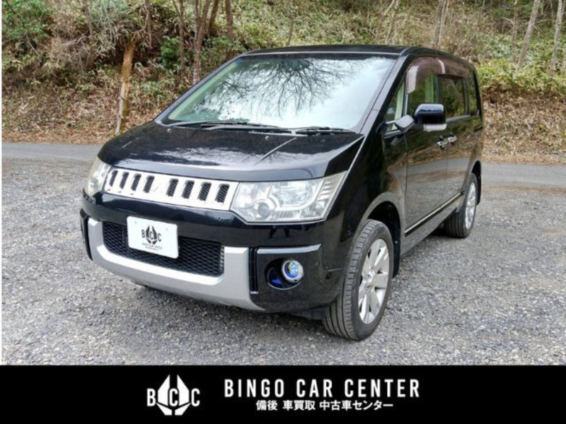 MITSUBISHI DELICA D5