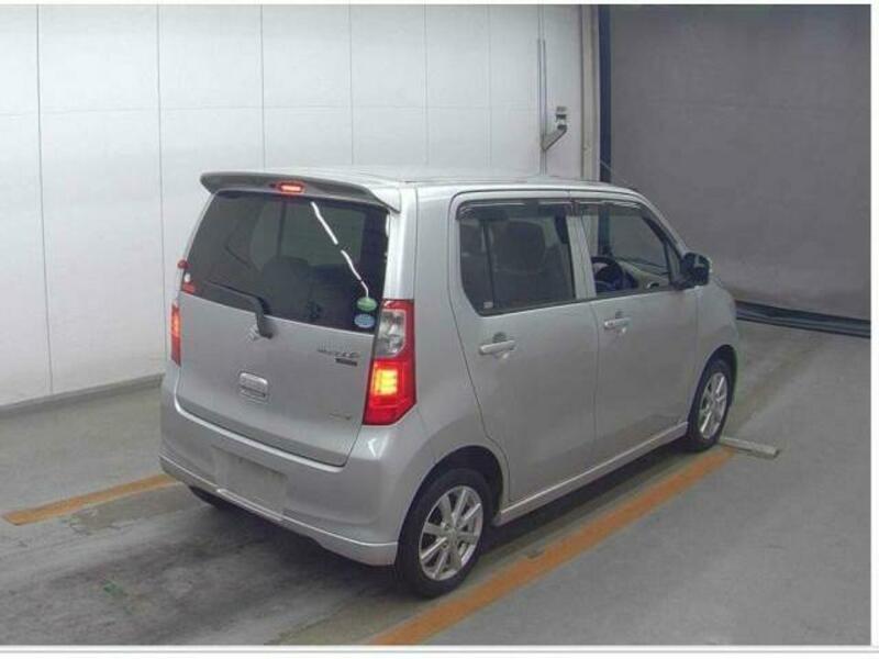 WAGON R