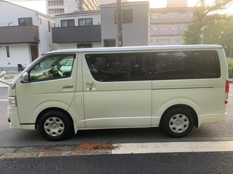 HIACE VAN