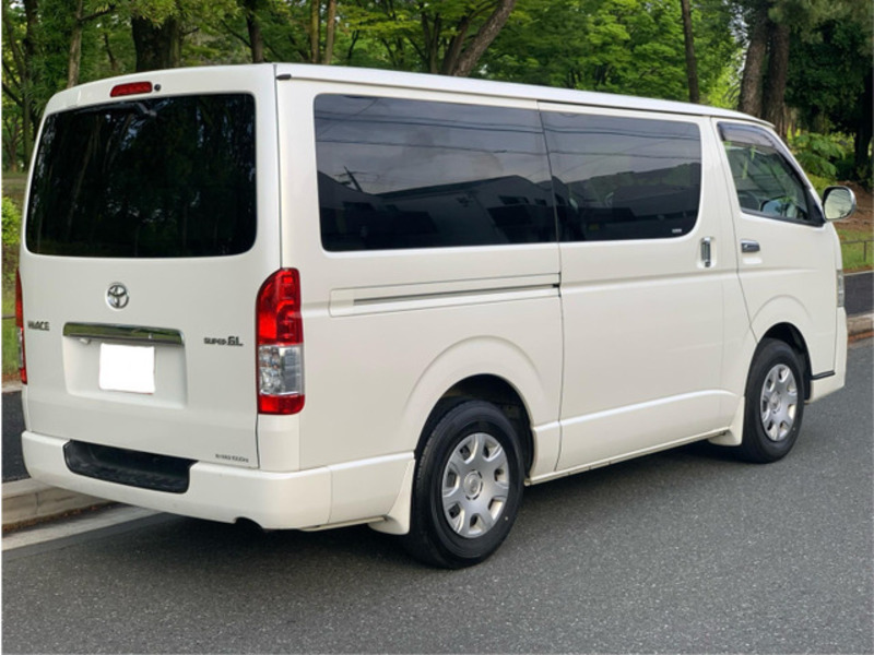 HIACE VAN