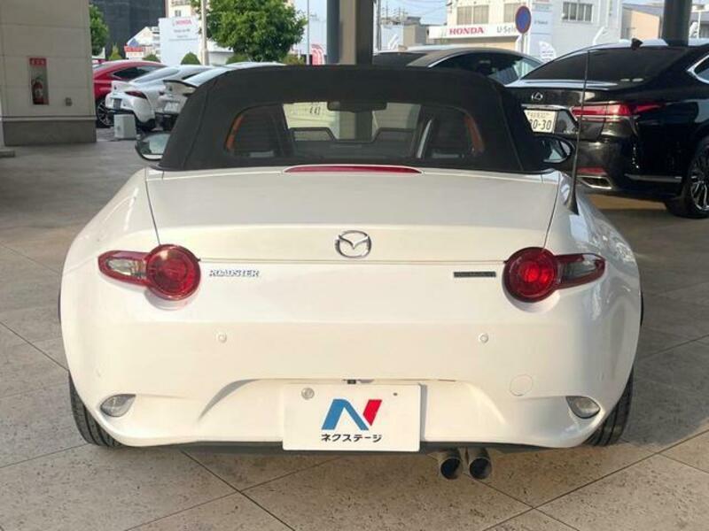 ROADSTER