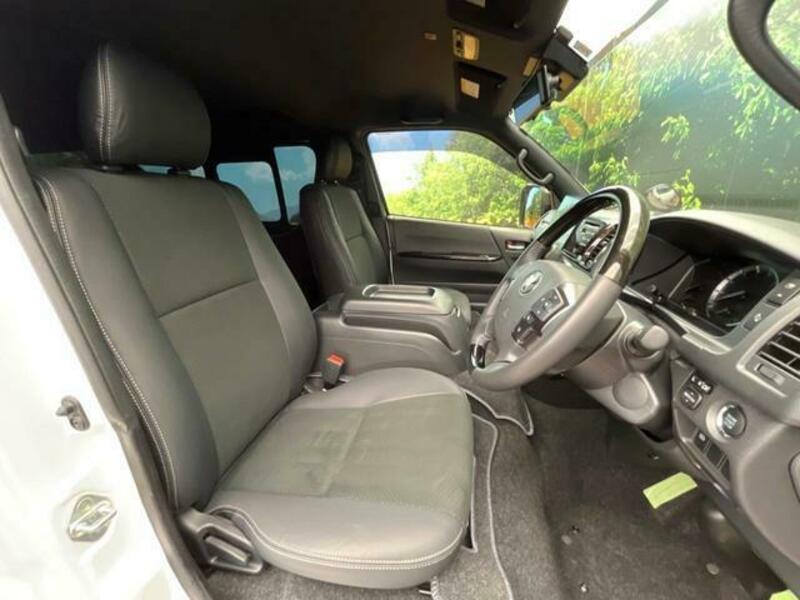 HIACE VAN-7
