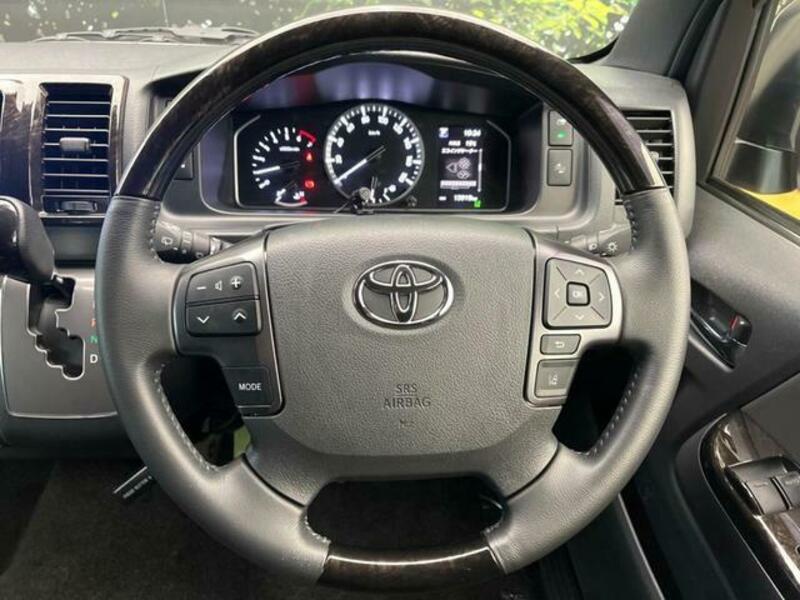 HIACE VAN-10