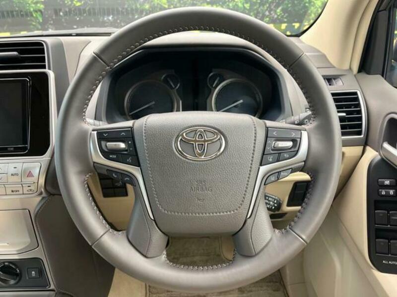 LAND CRUISER PRADO-10