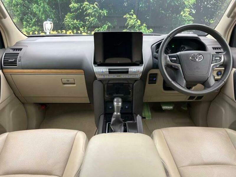 LAND CRUISER PRADO-1