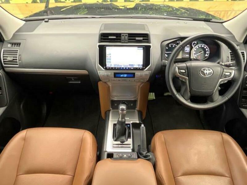 LAND CRUISER PRADO-1