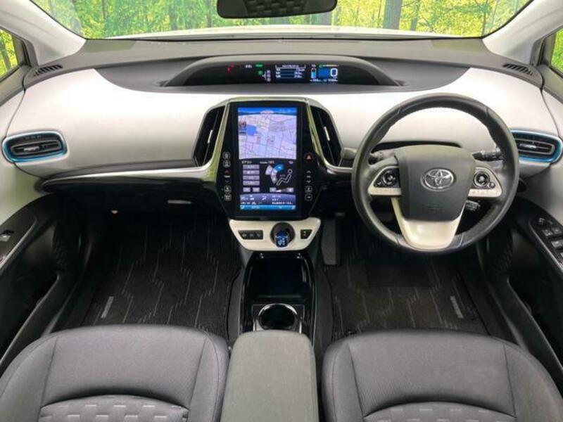 PRIUS PHV