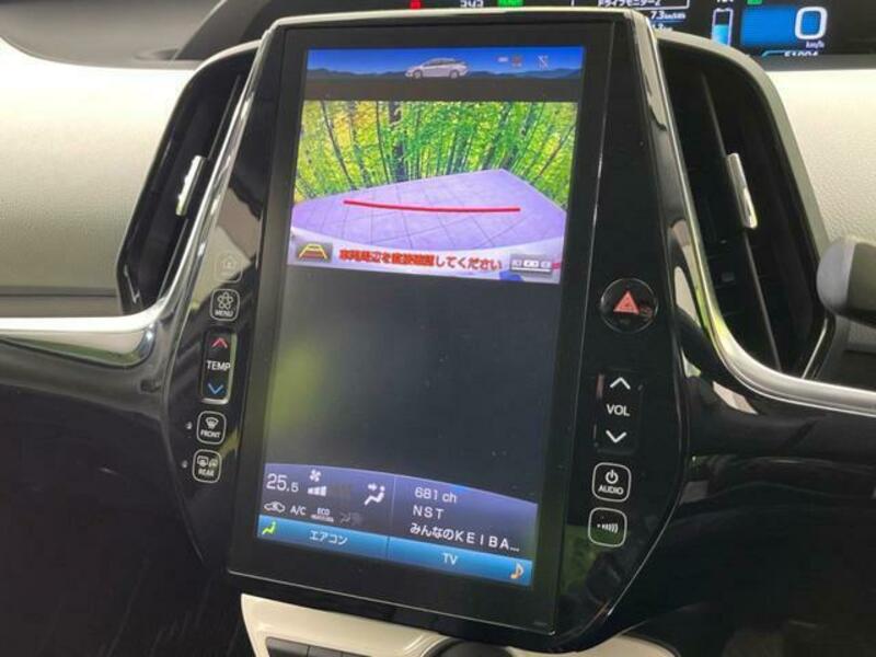 PRIUS PHV