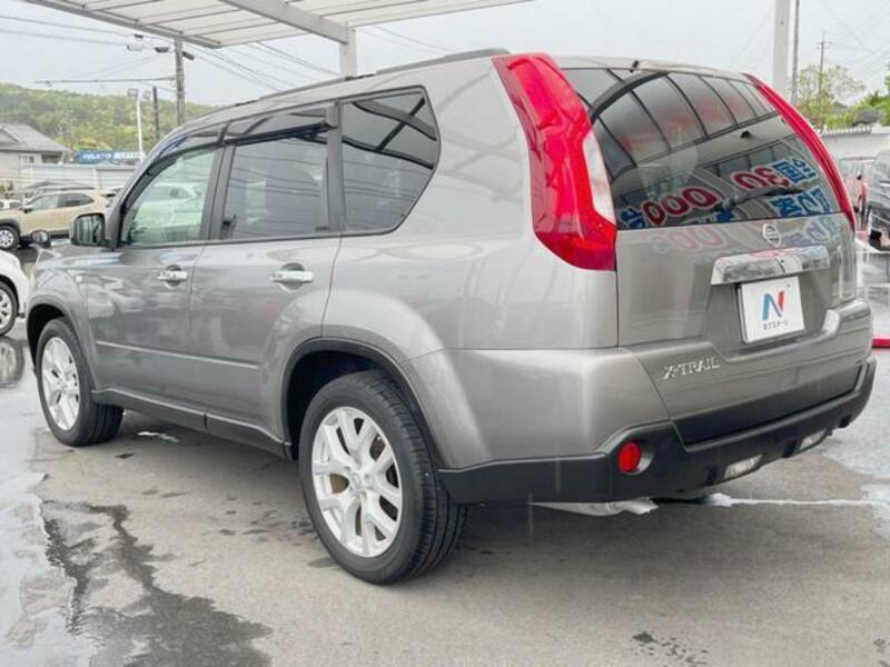 X-TRAIL-17