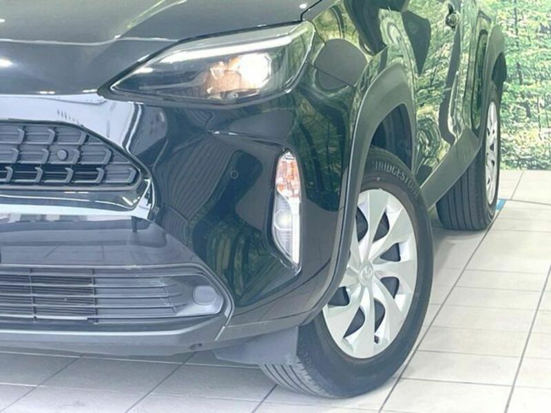 YARIS CROSS-11