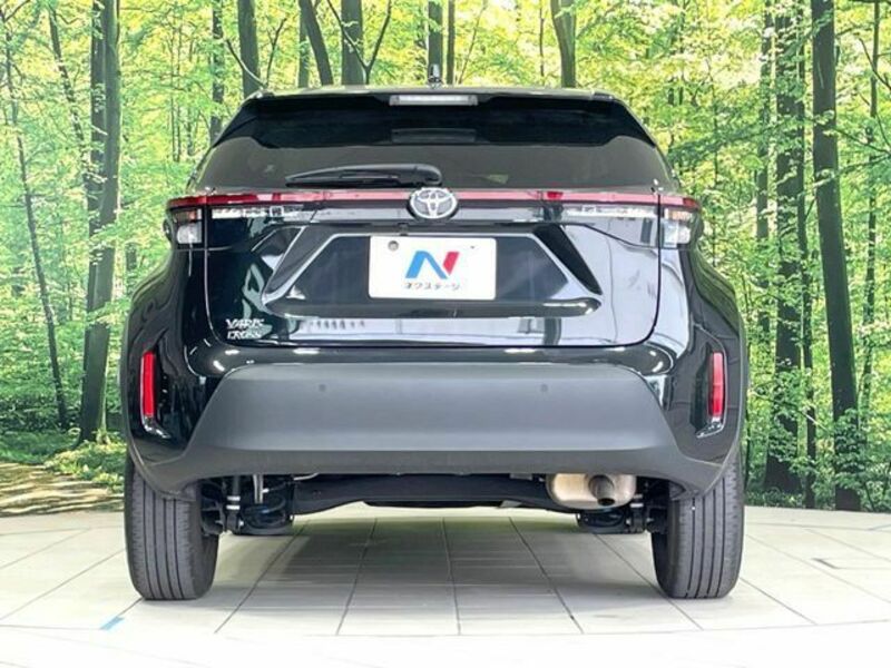 YARIS CROSS-14