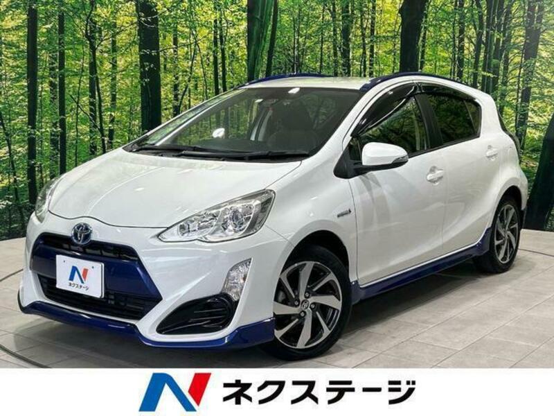 TOYOTA　AQUA