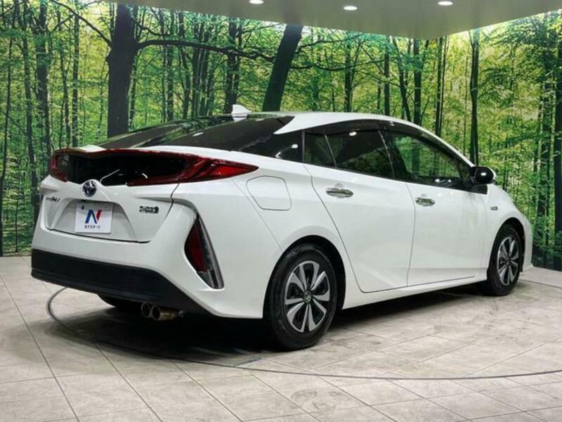 PRIUS PHV