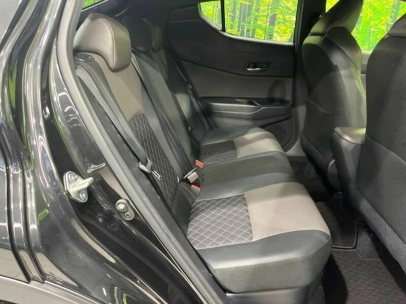 C-HR-8
