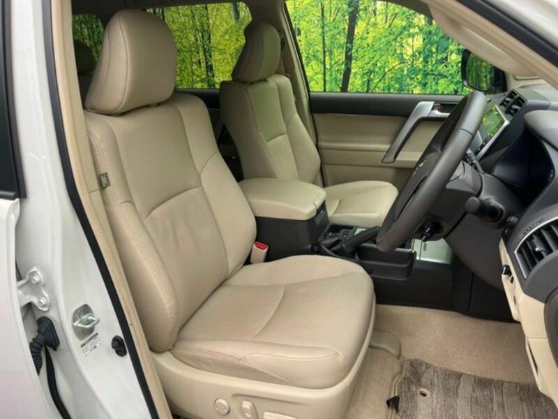LAND CRUISER PRADO-8