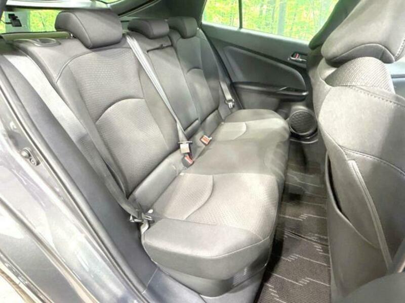 PRIUS-8