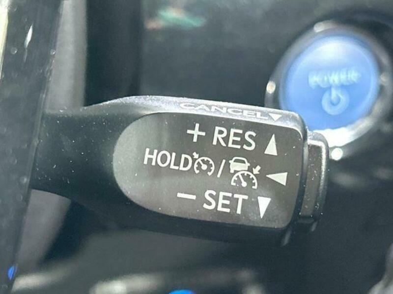 PRIUS-4