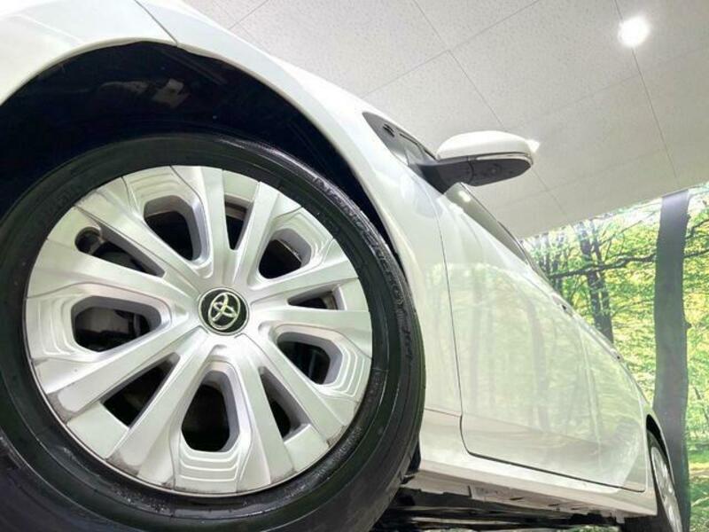 PRIUS-11