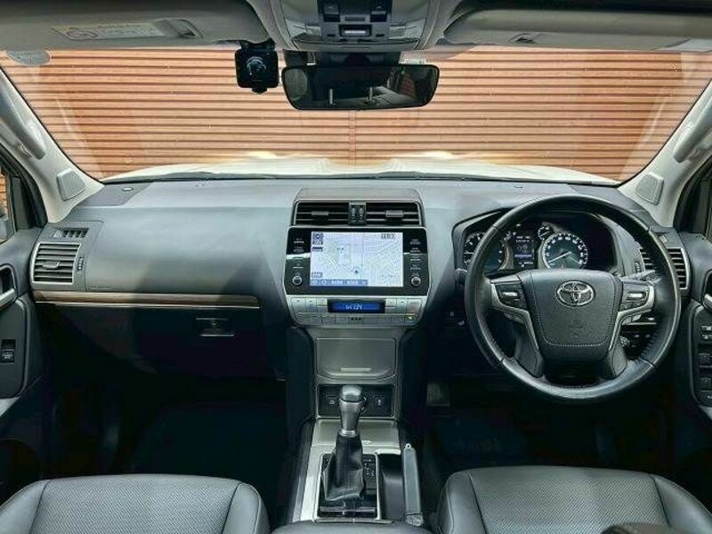 LAND CRUISER PRADO-1