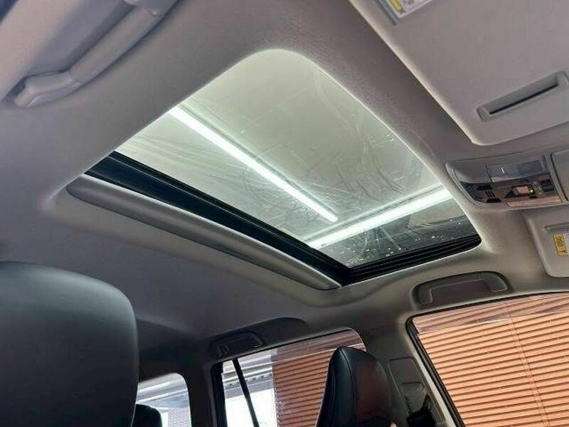 LAND CRUISER PRADO-5