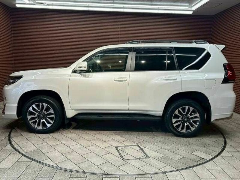 LAND CRUISER PRADO-14