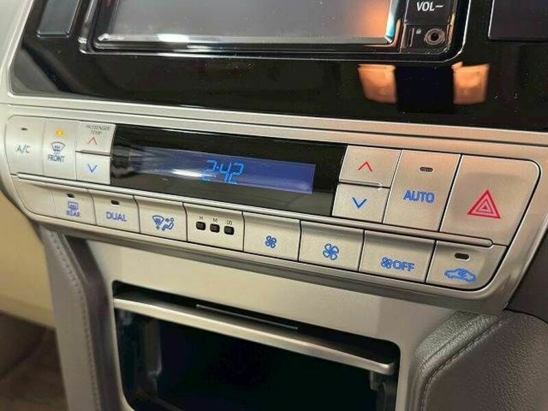 LAND CRUISER PRADO-11