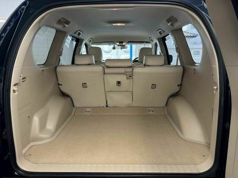 LAND CRUISER PRADO-12